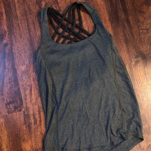 Lululemon bundle of tank tops